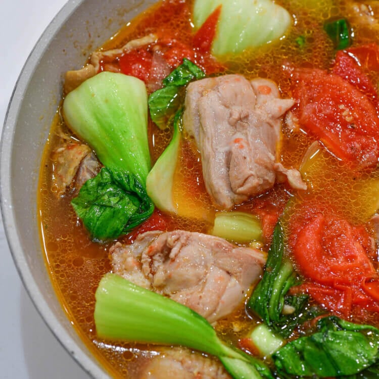 Kinamatisang Manok Recipe