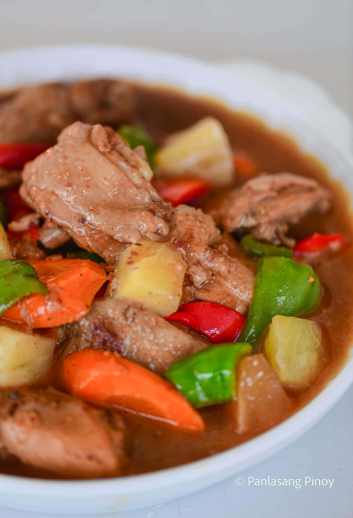 Malapot na Pininyahang Manok Recipe