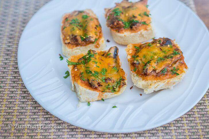 Pandesal and Sardines Pizza Panlasang Pinoy