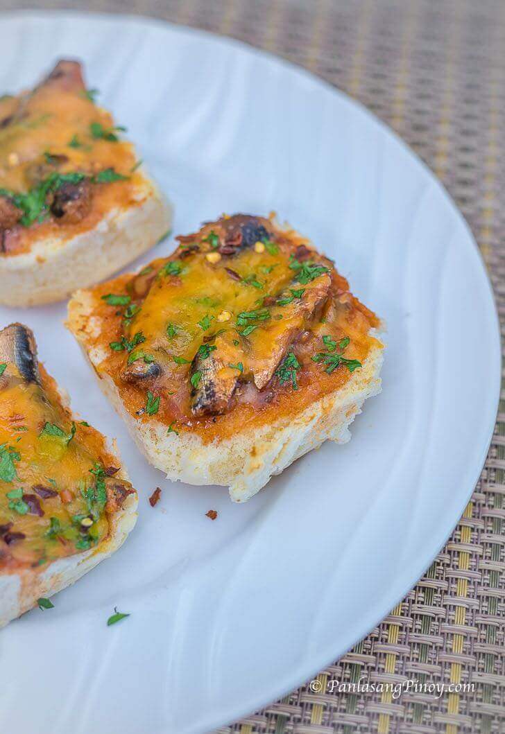 Pandesal and Sardines Pizza Recipe