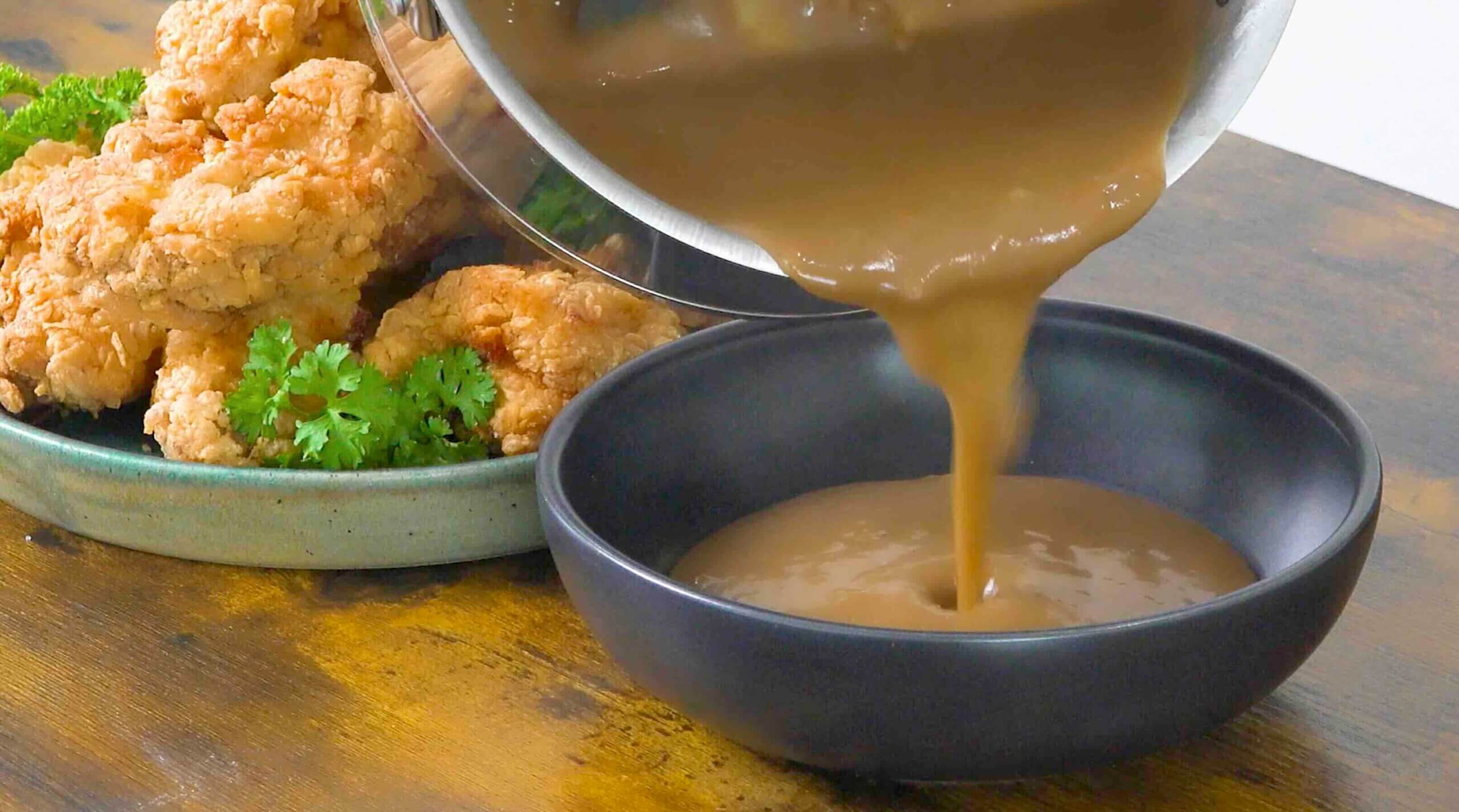 Serve the chicken with gravy