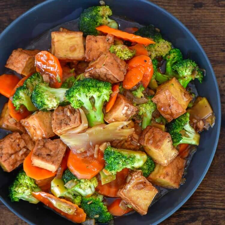 tofu and broccoli stir fry